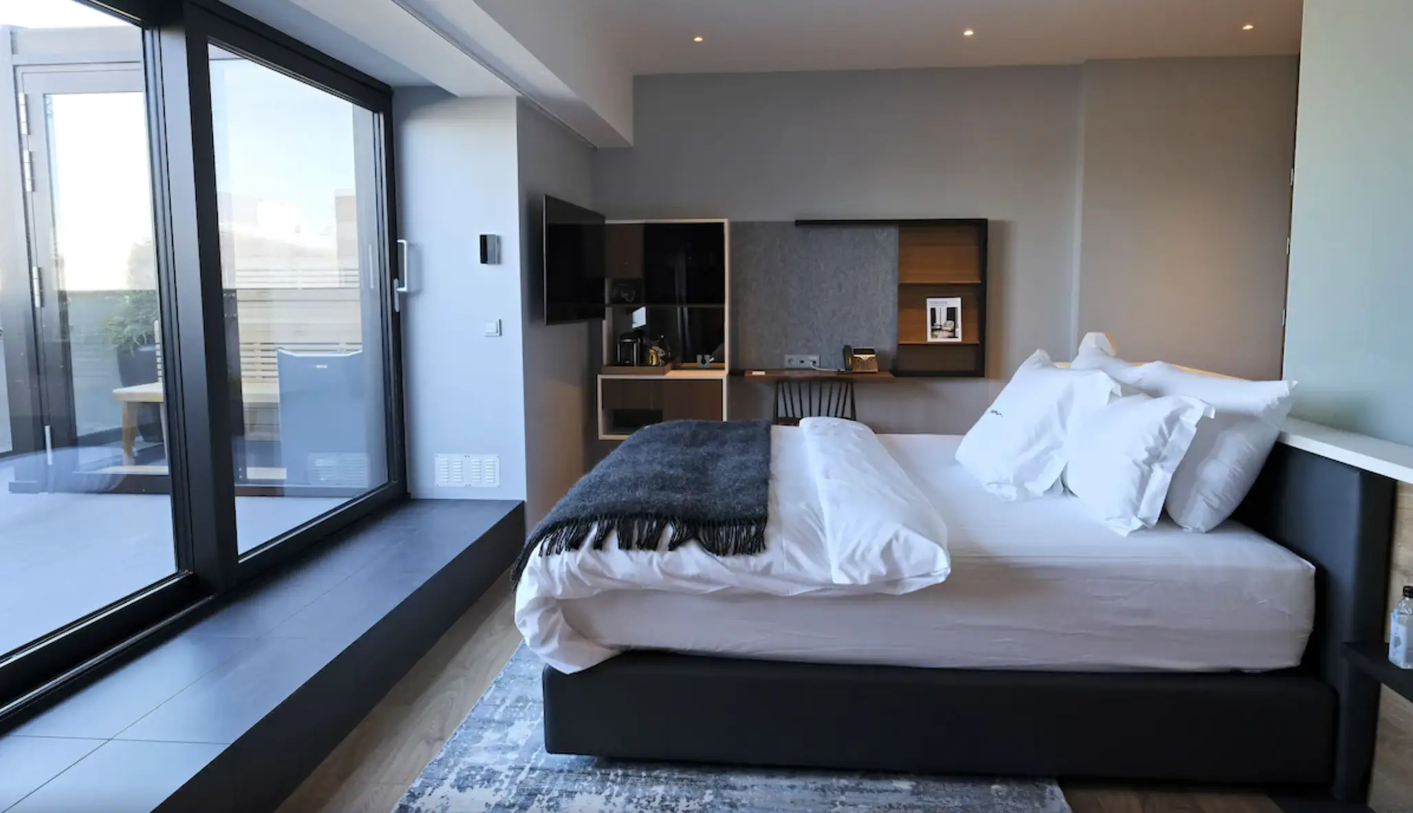 ion city hotel